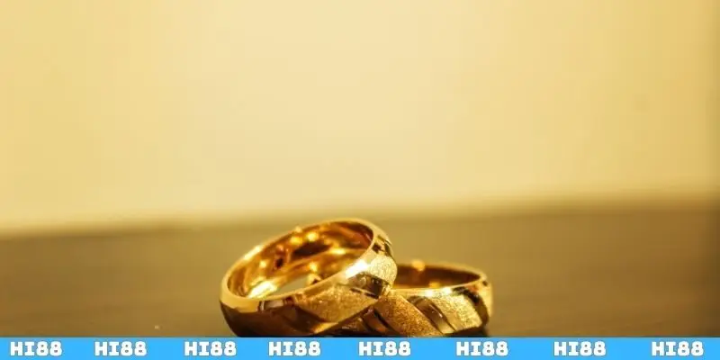 Mơ Bán Nhẫn Vàng - Hiện Tượng Bí Ẩn Và Câu Trả Lời 2025