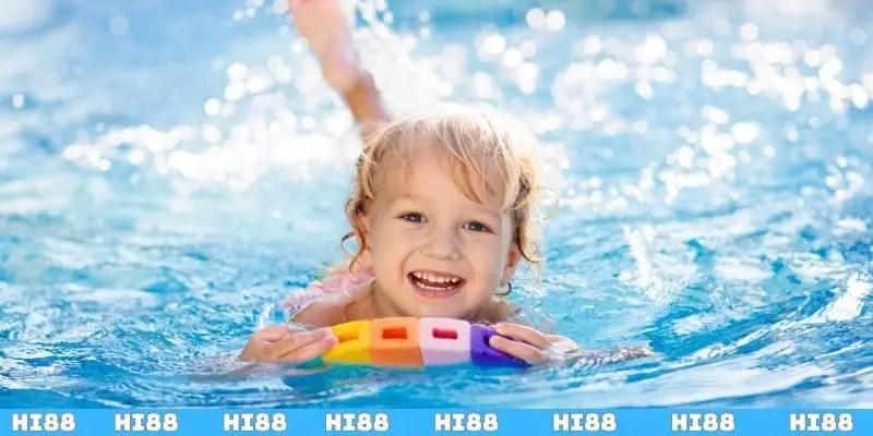 Chia sẻ của HI88 về mơ bơi trong nước nên quất con đề nào dễ trúng